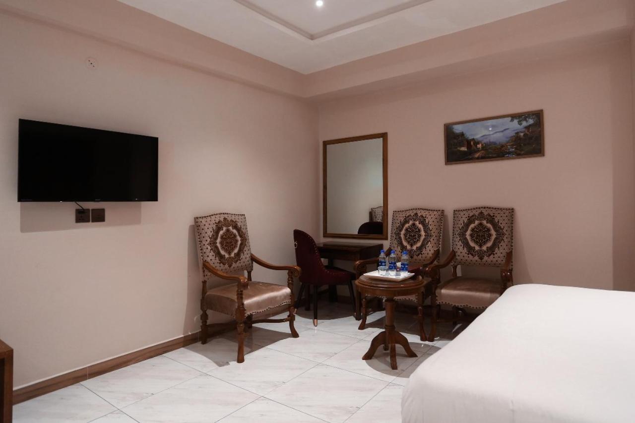 Hotel Pearl Inn Karachi Exterior foto